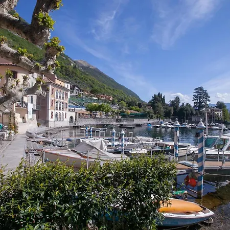 Casa Manzi 1 *